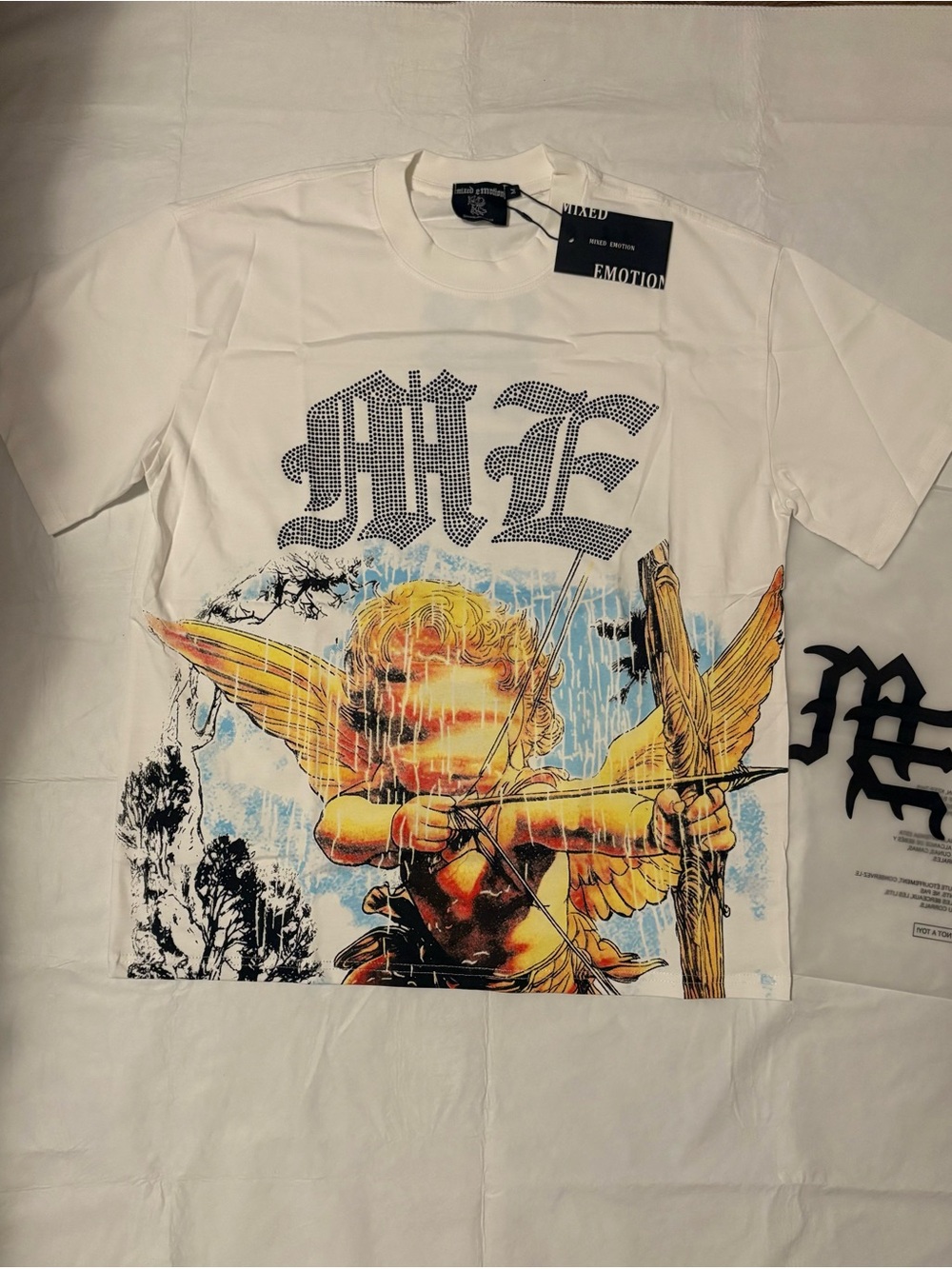 White Graphic Cherub Short-Sleeve Tee by
